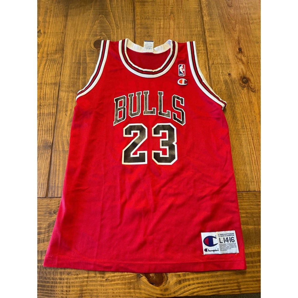 VTG Champion MICHAEL JORDAN Chicago Bulls #23‎ NBA Jersey Size Youth L  Red